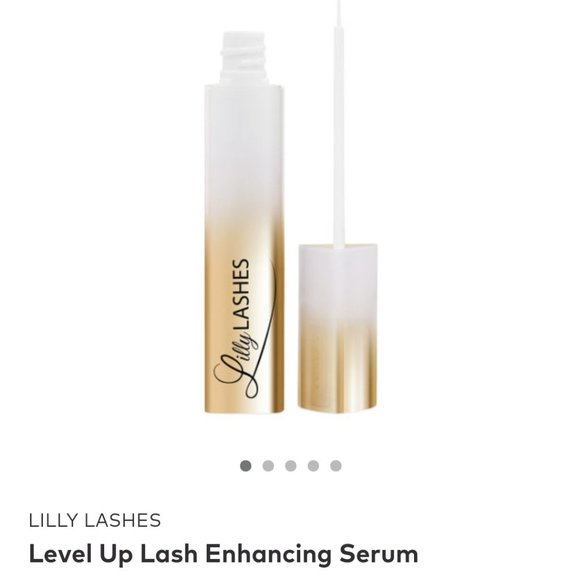 Lilly Lashes  Level Up Lash Enhancing Serum $70 - Picture 3 of 9